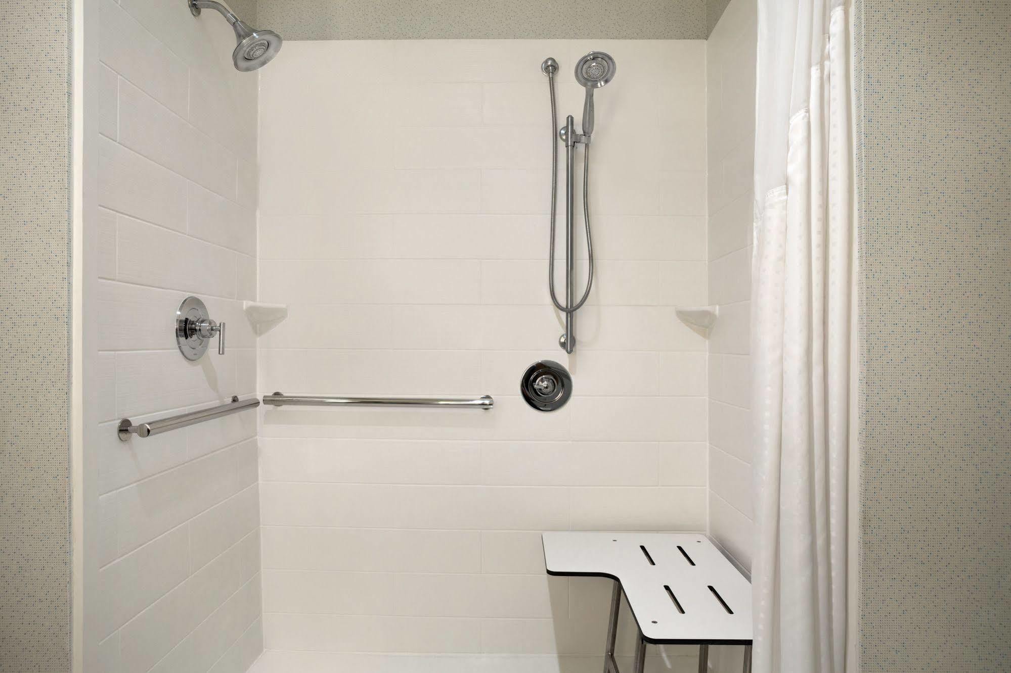 Holiday Inn Express & Suites - Mcallen - Medical Center Area By Ihg Esterno foto